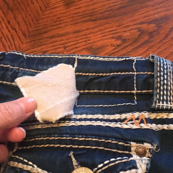 Hydraulic Jean Capri in size 8. Dark wash - Picture 9 of 13